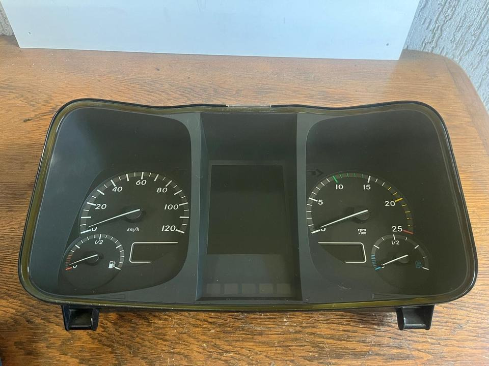 Mercedes Benz Actros MP4 Kombiinstrument / Tacho A9614466221 - لوحة القيادة - شاحنة: صور 2 Mercedes Benz Actros MP4 Kombiinstrument / Tacho A9614466221 - لوحة القيادة - شاحنة: صور 2