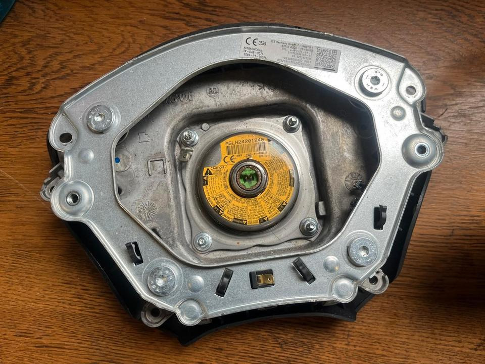 Mercedes-Benz Vito Lenkrad A6394640001 - عجلة القيادة - شاحنة: صور 4 Mercedes-Benz Vito Lenkrad A6394640001 - عجلة القيادة - شاحنة: صور 4