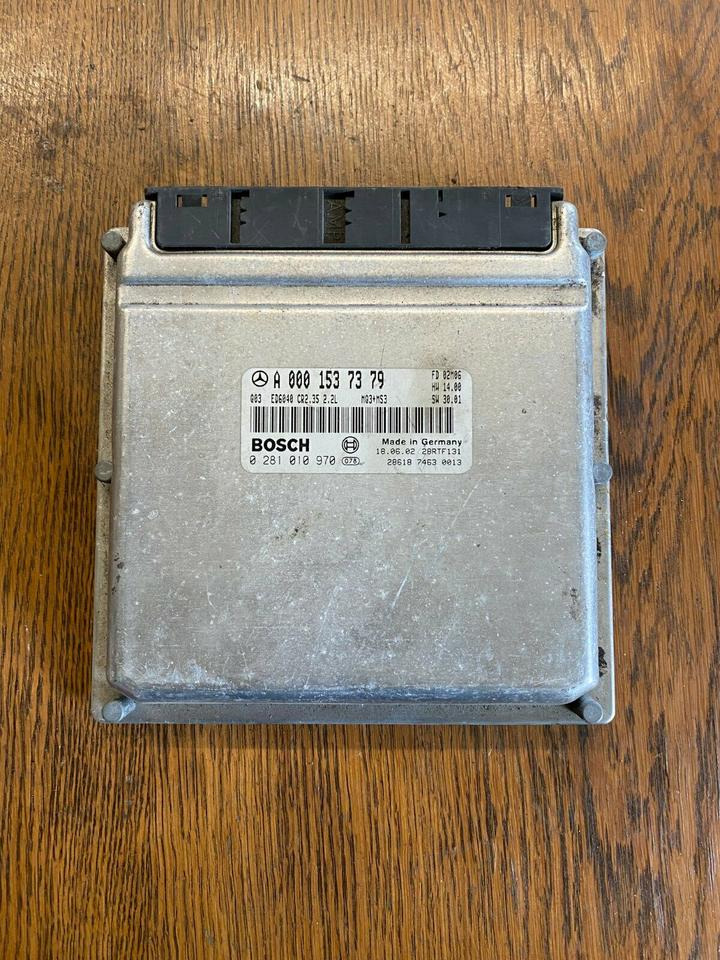 Mercedes Sprinter BOSCH Steuergerät A 000 153 73 79 - كتلة التحكم - شاحنة: صور 1 Mercedes Sprinter BOSCH Steuergerät A 000 153 73 79 - كتلة التحكم - شاحنة: صور 1