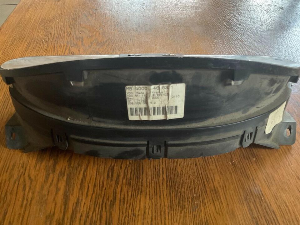 Mercedes Sprinter Kombiinstrument Tacho A0004468321 - التاكوغراف - شاحنة: صور 3 Mercedes Sprinter Kombiinstrument Tacho A0004468321 - التاكوغراف - شاحنة: صور 3