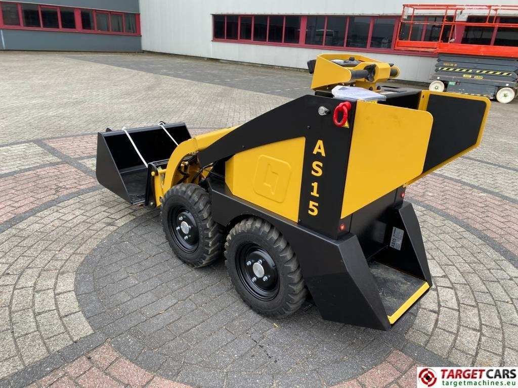 Conmeq AS15 Mini Skid Steer Loader 4x4 Electric - شيول صغير: صور 5 Conmeq AS15 Mini Skid Steer Loader 4x4 Electric - شيول صغير: صور 5