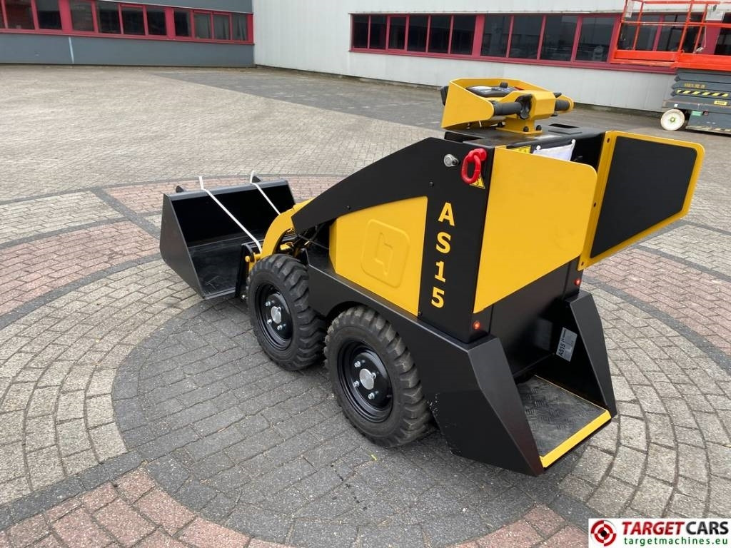 Conmeq AS15 Mini Skid Steer Loader 4x4 Electric - شيول صغير: صور 5 Conmeq AS15 Mini Skid Steer Loader 4x4 Electric - شيول صغير: صور 5