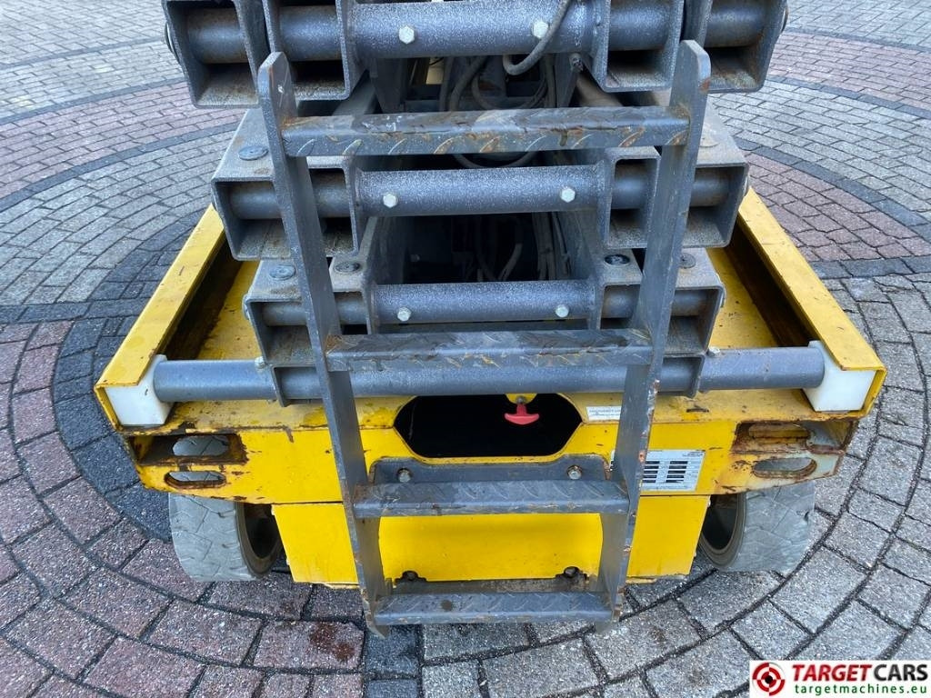 GMG 4046-ED Electric Scissor Work Lift 1404cm  إيجار GMG 4046-ED Electric Scissor Work Lift 1404cm: صور 25