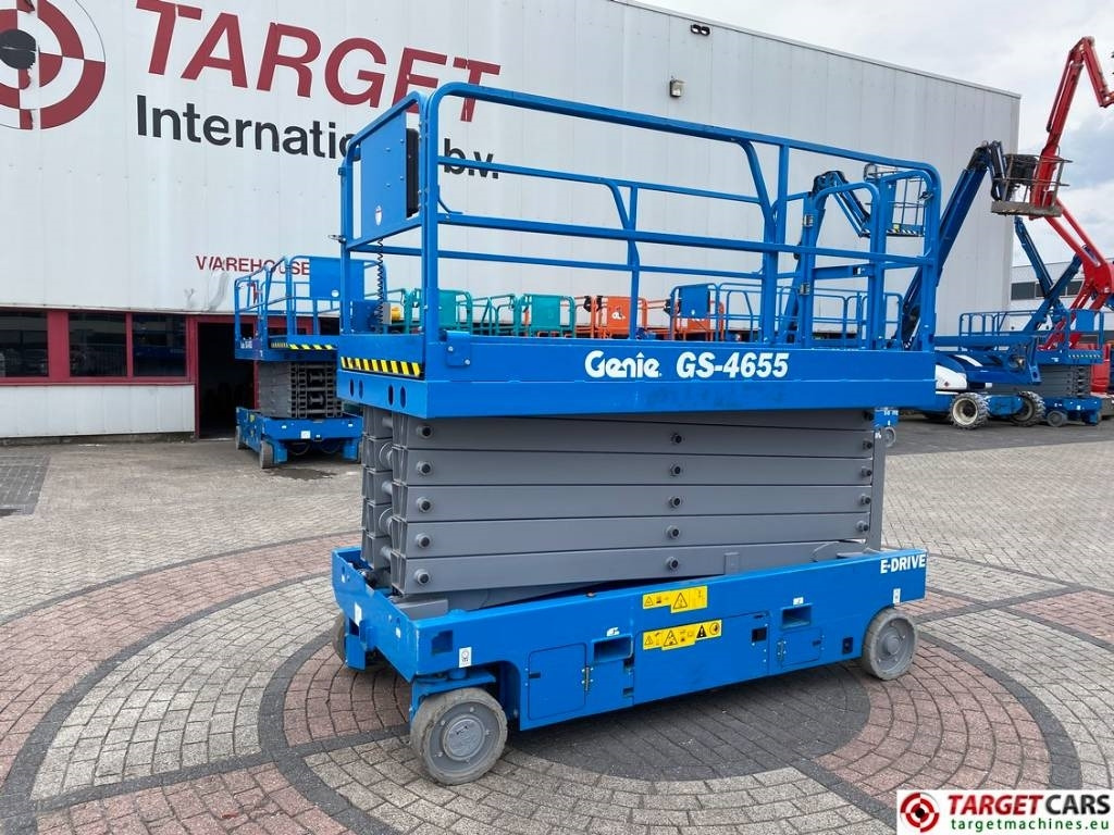 Genie GS-4655 Electric E-Drive Scissor Work Lift 1595cm - رافعات مقصية: صور 1 Genie GS-4655 Electric E-Drive Scissor Work Lift 1595cm - رافعات مقصية: صور 1