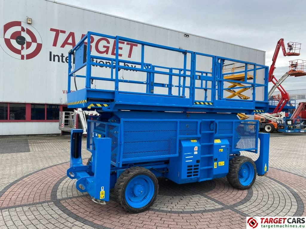 Genie GS-5390RT Diesel 4x4 Scissor Work Lift 1815cm - رافعات مقصية: صور 1 Genie GS-5390RT Diesel 4x4 Scissor Work Lift 1815cm - رافعات مقصية: صور 1