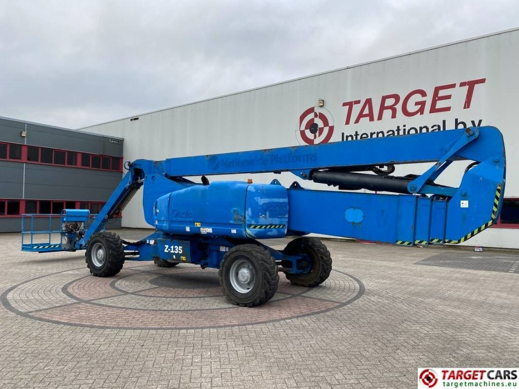 Genie Z-135/70 Articulated 4x4x4 Diesel Boom Lift 4315cm - رافعات سلة مفصلية: صور 4 Genie Z-135/70 Articulated 4x4x4 Diesel Boom Lift 4315cm - رافعات سلة مفصلية: صور 4