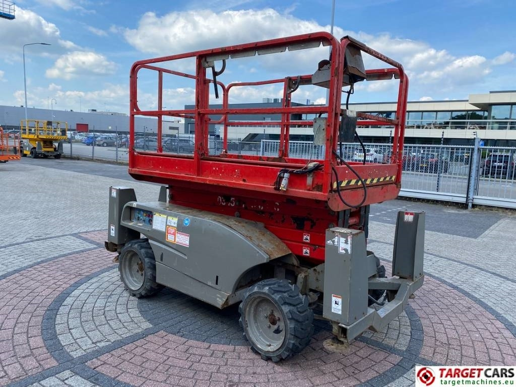 Haulotte Compact 12DX Diesel 4x4 Scissor Work Lift 1206cm - رافعات مقصية: صور 2 Haulotte Compact 12DX Diesel 4x4 Scissor Work Lift 1206cm - رافعات مقصية: صور 2
