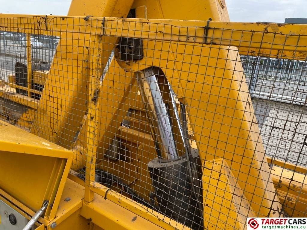 رافعات مقصية Holland Lift B195DL-25 4WD Diesel 4x4 Scissor Work Lift 2150cm: صور 29