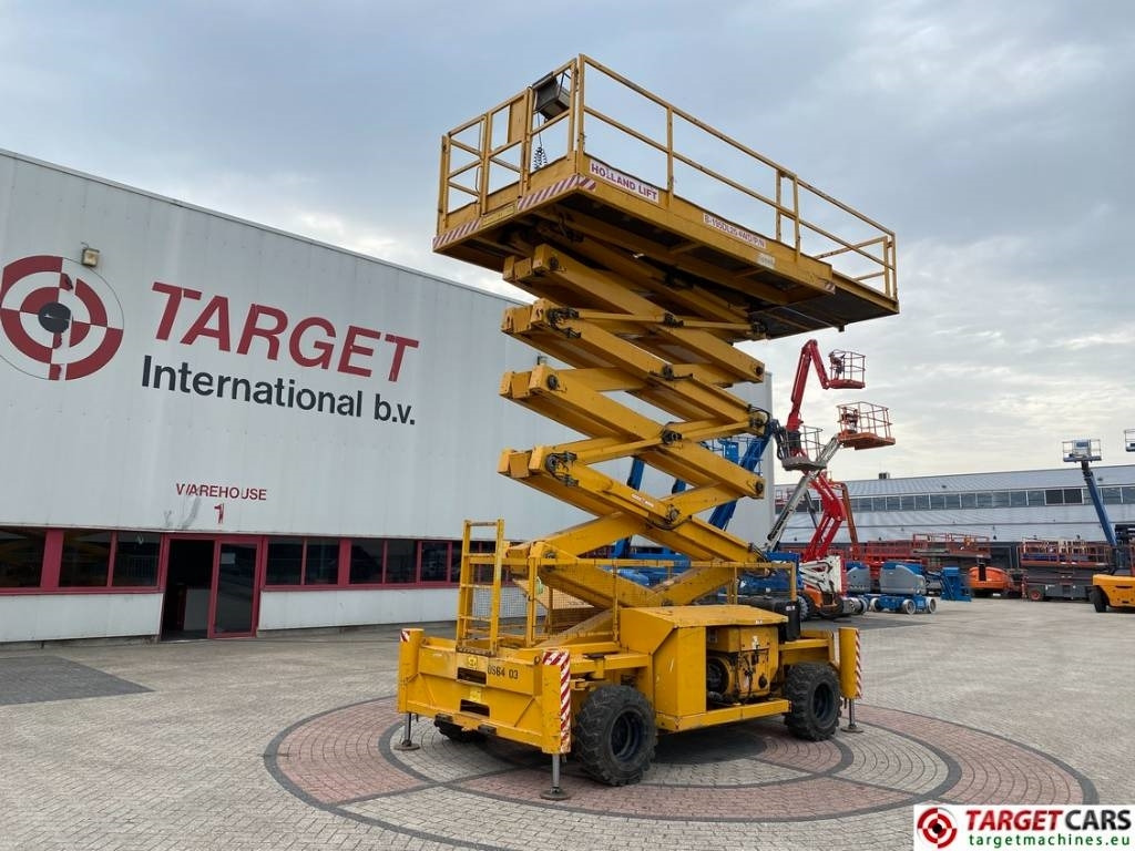 رافعات مقصية Holland Lift B195DL-25 4WD Diesel 4x4 Scissor Work Lift 2150cm: صور 46