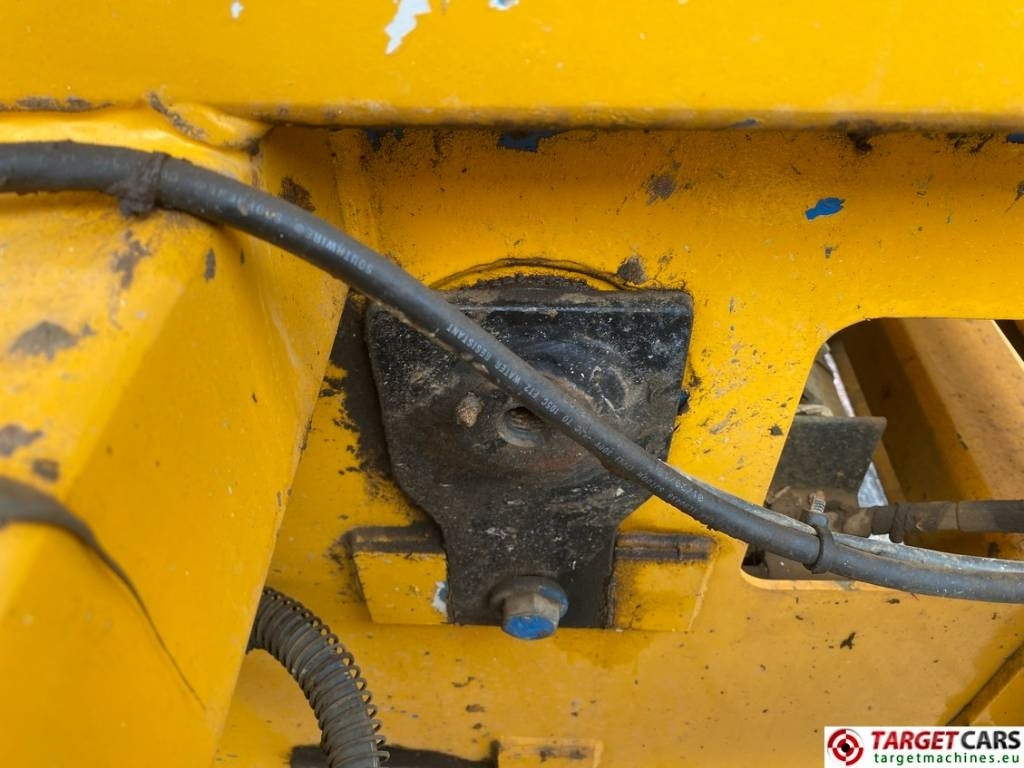 رافعات مقصية Holland Lift B195DL-25 4WD Diesel 4x4 Scissor Work Lift 2150cm: صور 42