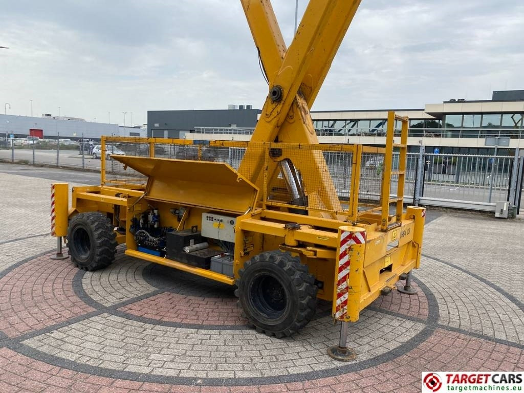 رافعات مقصية Holland Lift B195DL-25 4WD Diesel 4x4 Scissor Work Lift 2150cm: صور 19
