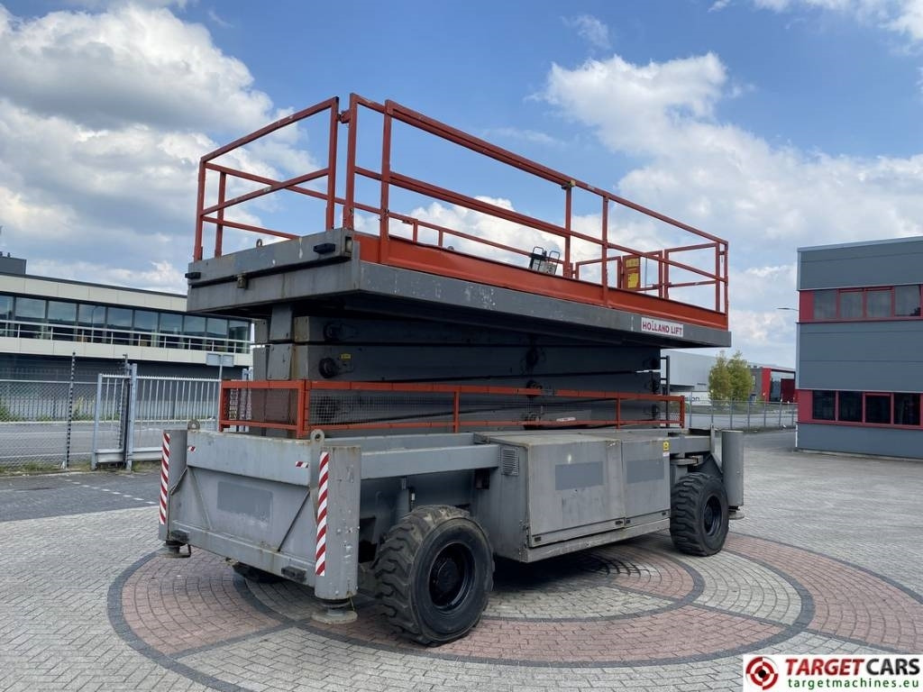 Holland Lift Combistar M-250DL27 diesel scissor worklift 27.20M - رافعات مقصية: صور 3 Holland Lift Combistar M-250DL27 diesel scissor worklift 27.20M - رافعات مقصية: صور 3