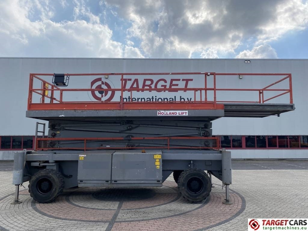 Holland Lift Combistar M-250DL27 diesel scissor worklift 27.20M - رافعات مقصية: صور 5 Holland Lift Combistar M-250DL27 diesel scissor worklift 27.20M - رافعات مقصية: صور 5