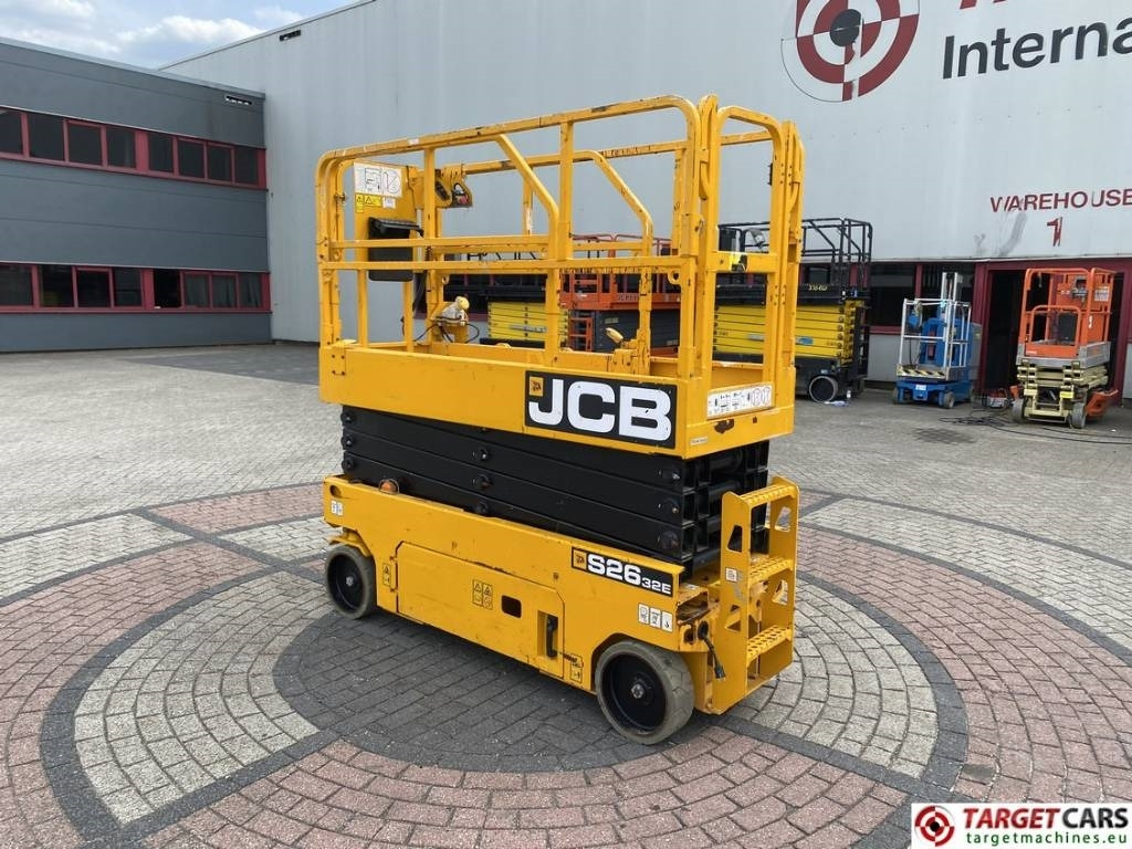 JCB S2632E Electric Scissor Work Lift 1010cm - رافعات مقصية: صور 4 JCB S2632E Electric Scissor Work Lift 1010cm - رافعات مقصية: صور 4