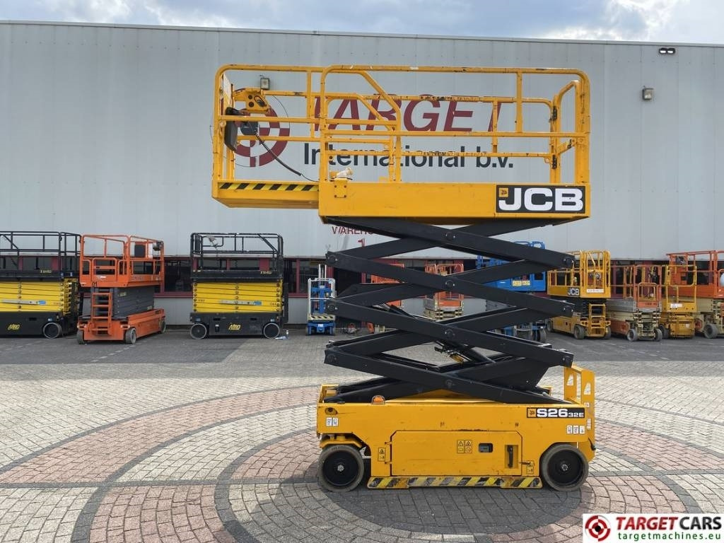 JCB S2632E Electric Scissor Work Lift 1010cm - رافعات مقصية: صور 5 JCB S2632E Electric Scissor Work Lift 1010cm - رافعات مقصية: صور 5