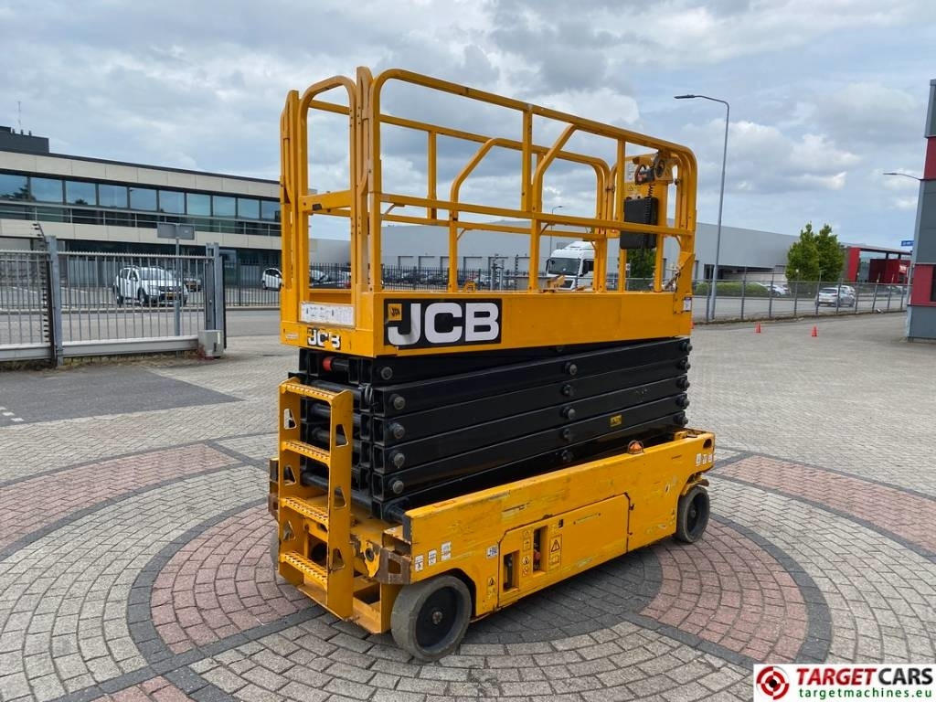 JCB S4550E Electric Scissor Work Lift 1580cm - رافعات مقصية: صور 3 JCB S4550E Electric Scissor Work Lift 1580cm - رافعات مقصية: صور 3