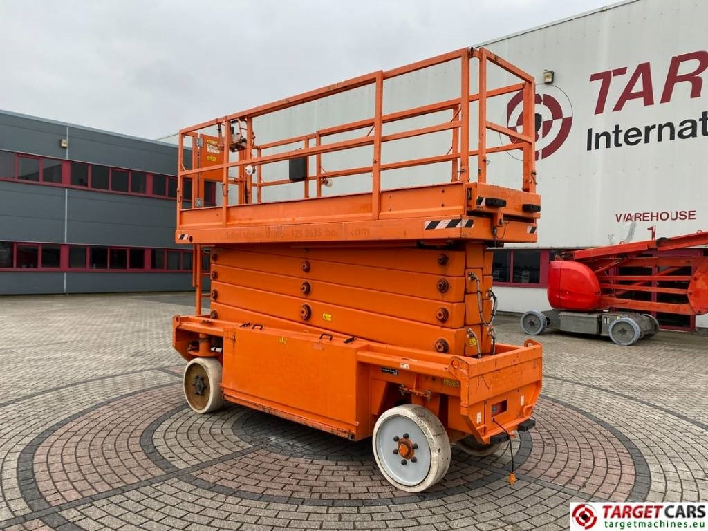 JLG 153-12 Liftlux Electric Scissor Work Lift 1730cm - رافعات مقصية: صور 4 JLG 153-12 Liftlux Electric Scissor Work Lift 1730cm - رافعات مقصية: صور 4