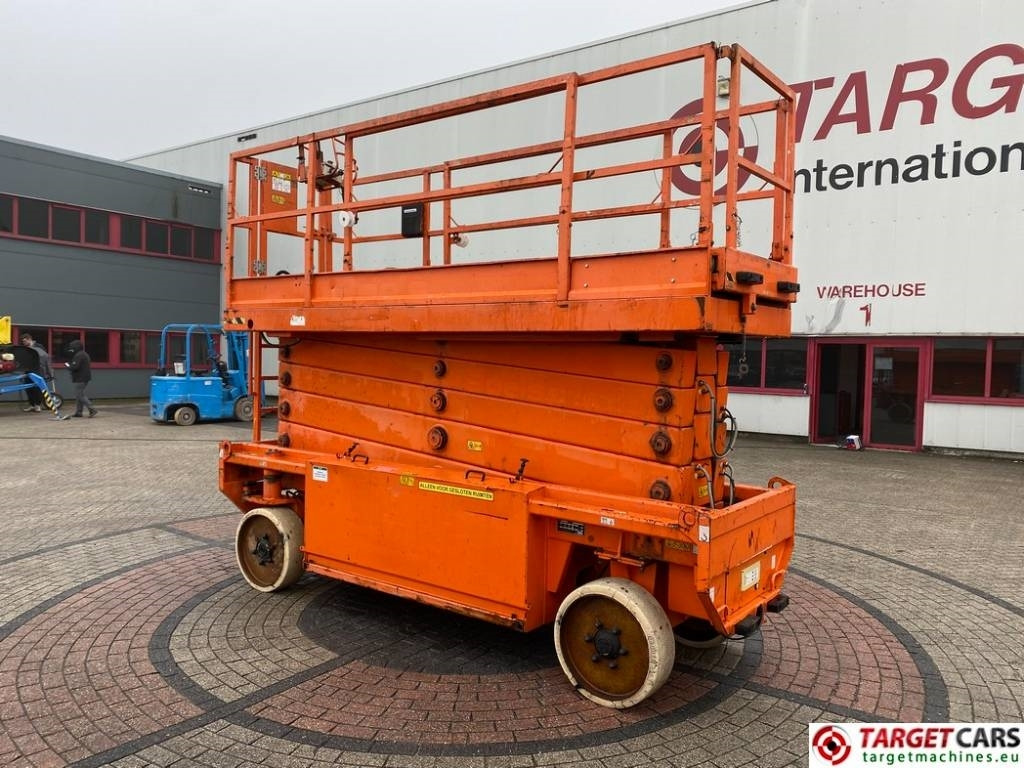 JLG 153-12 Liftlux Electric Scissor Work Lift 1730cm - رافعات مقصية: صور 4 JLG 153-12 Liftlux Electric Scissor Work Lift 1730cm - رافعات مقصية: صور 4