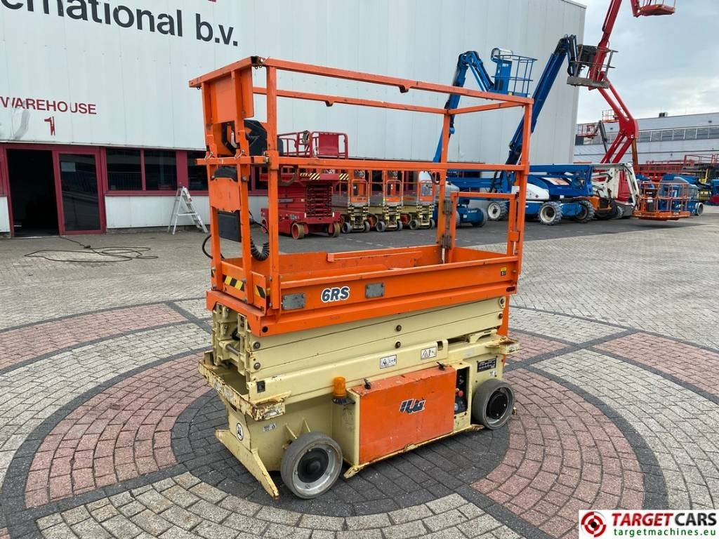 JLG 6RS Electric Scissor Work Lift 779cm - رافعات مقصية: صور 1 JLG 6RS Electric Scissor Work Lift 779cm - رافعات مقصية: صور 1