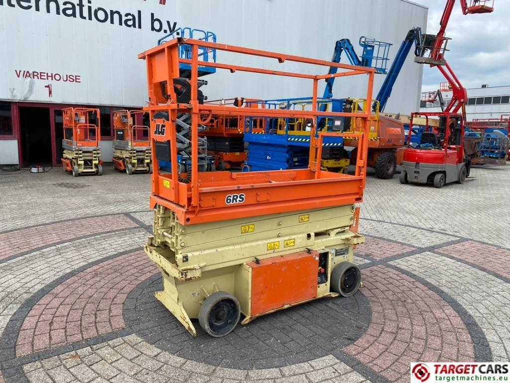 JLG 6RS Electric Scissor Work Lift 779cm - رافعات مقصية: صور 1 JLG 6RS Electric Scissor Work Lift 779cm - رافعات مقصية: صور 1