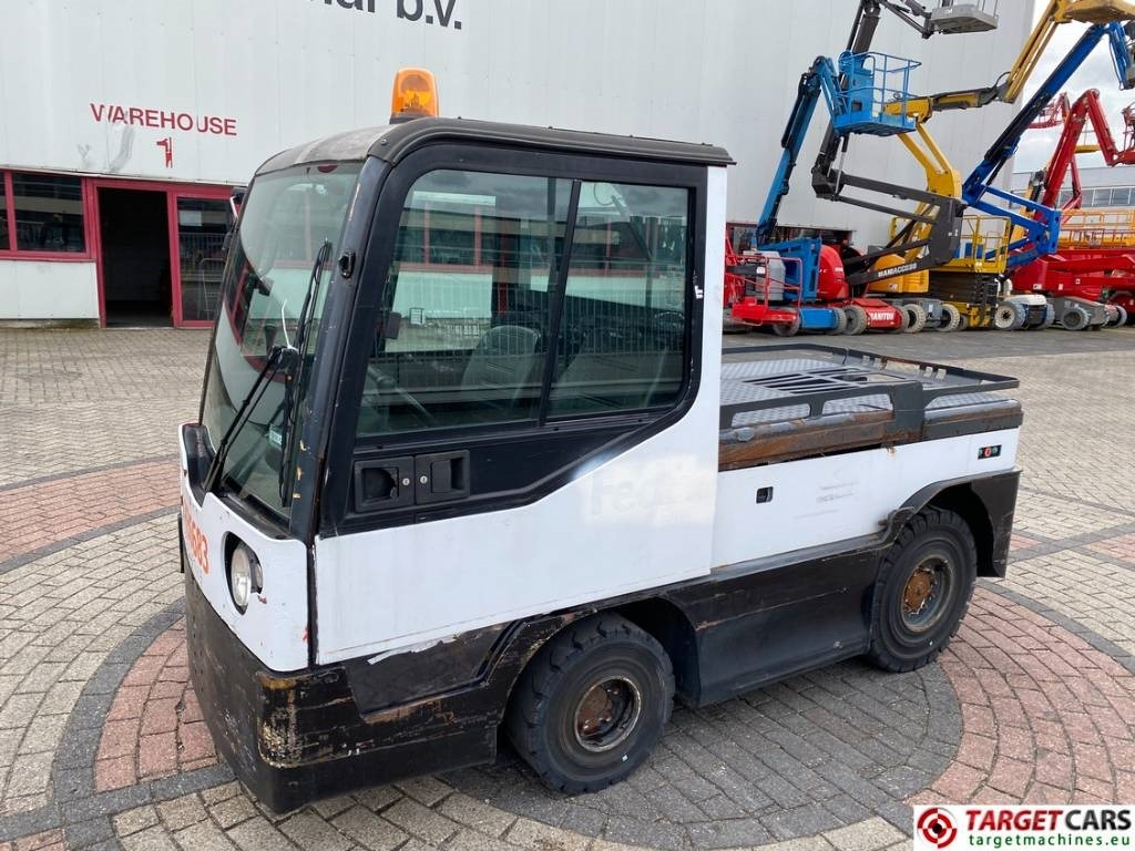 Linde P250 Tow Tug Truck Tractor Electric 80V max 25T - جرارات البلدية: صور 1 Linde P250 Tow Tug Truck Tractor Electric 80V max 25T - جرارات البلدية: صور 1