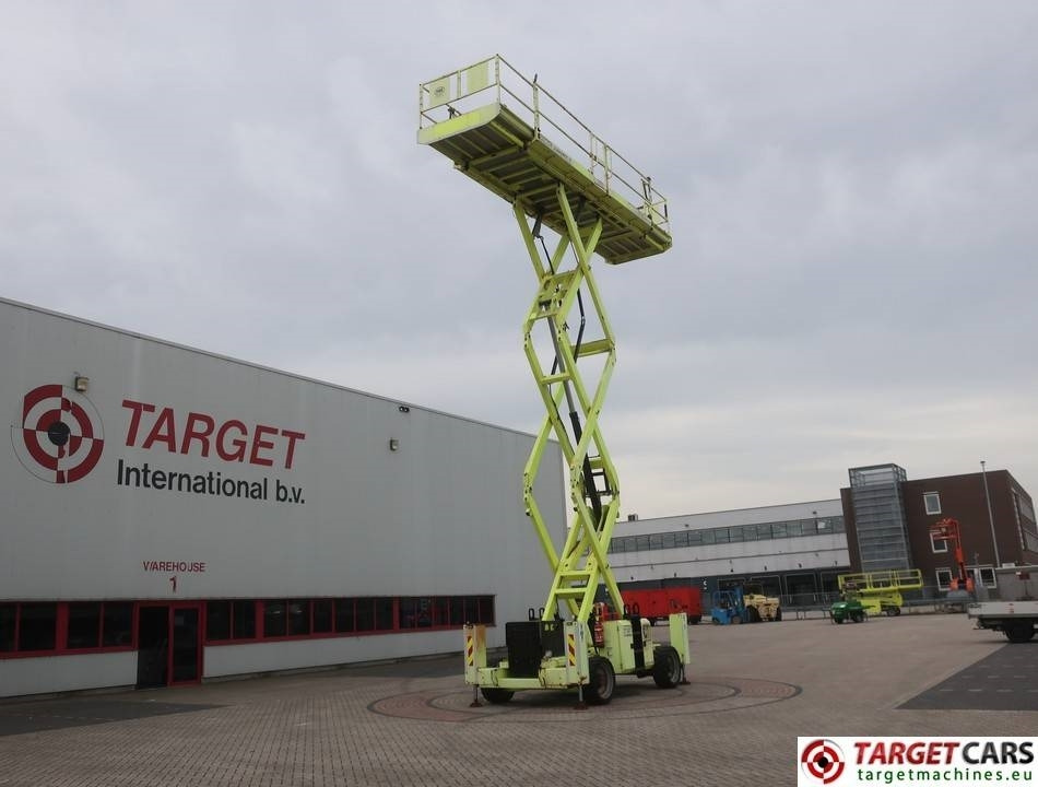 رافعات مقصية MEC 3392RT-T Diesel 4x4 Scissor Work LIft 1200cm: صور 6 رافعات مقصية MEC 3392RT-T Diesel 4x4 Scissor Work LIft 1200cm: صور 6