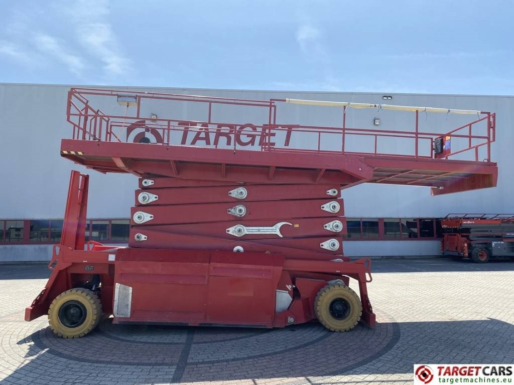 PB Lifttechnik S270-24 D Scissor 4x4 Diesel Work Lift 2725cm - رافعات مقصية: صور 5 PB Lifttechnik S270-24 D Scissor 4x4 Diesel Work Lift 2725cm - رافعات مقصية: صور 5