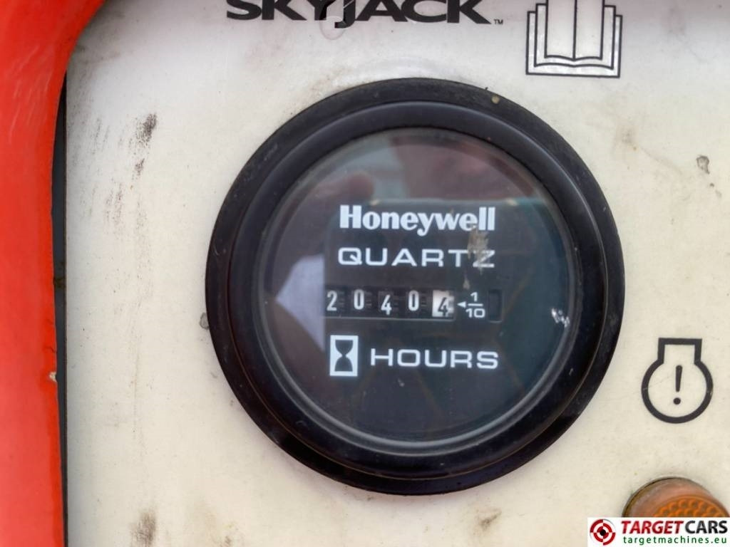 رافعات سلة مفصلية SkyJack SJ63AJ Articulated 4x4 Diesel Boom WorkLIft 2136cm: صور 16