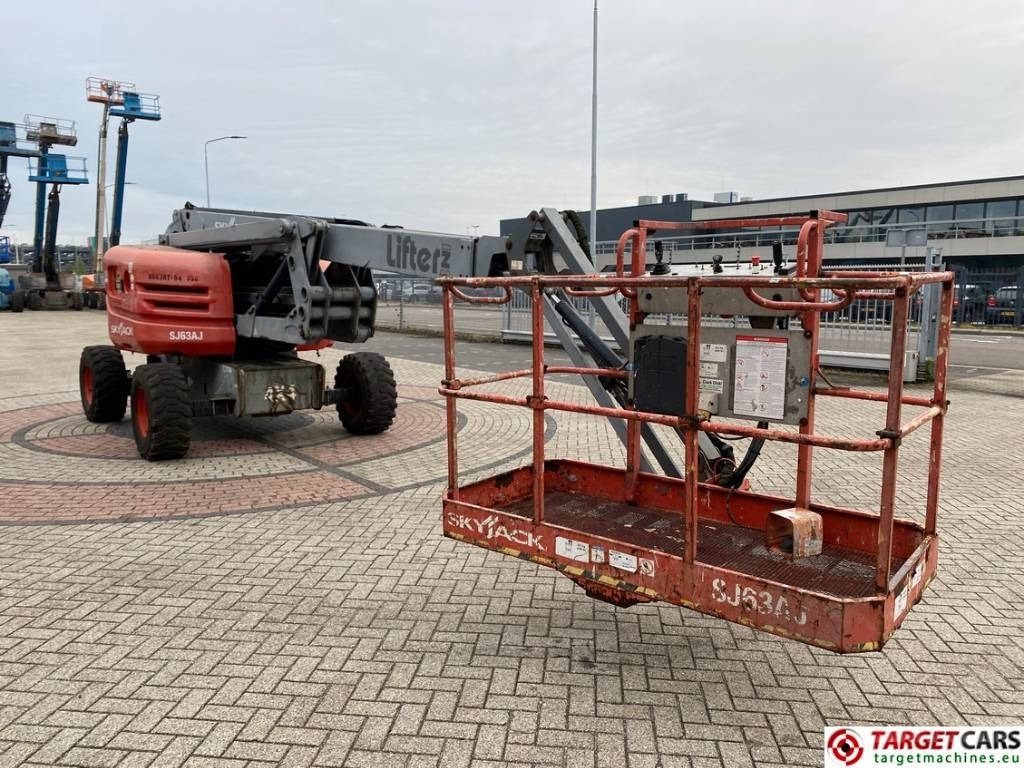 رافعات سلة مفصلية SkyJack SJ63AJ Articulated 4x4 Diesel Boom WorkLIft 2136cm: صور 18