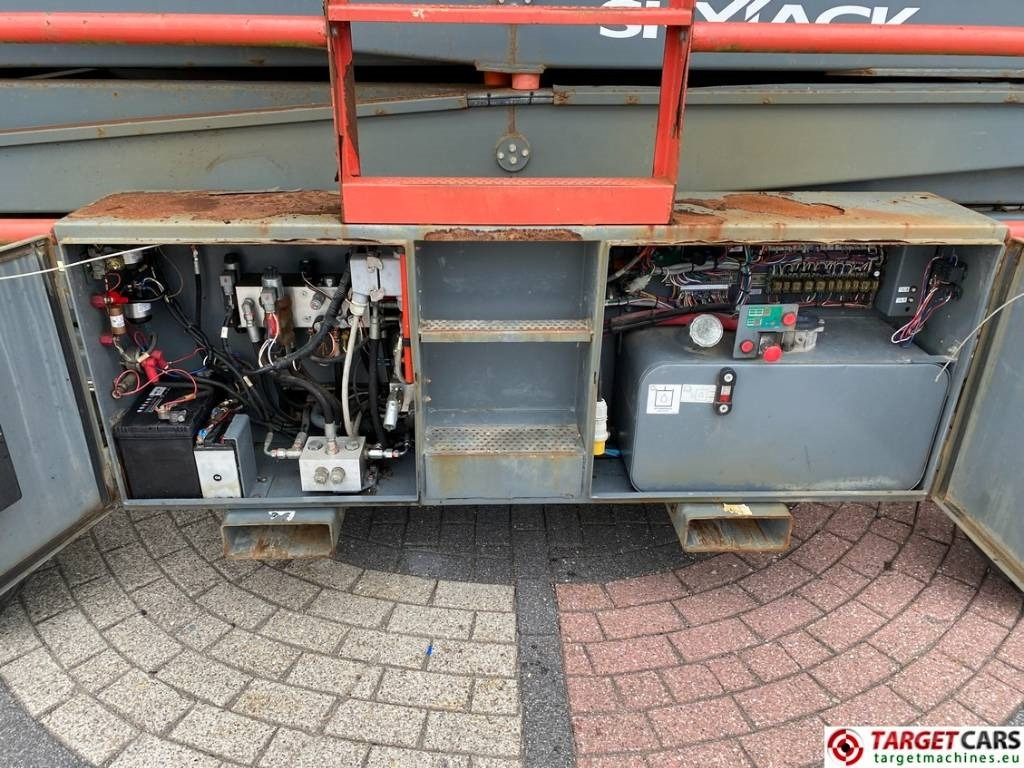 SkyJack SJ9250 RT Diesel 4x4 Scissor 9250 Work Lift 1720cm  إيجار SkyJack SJ9250 RT Diesel 4x4 Scissor 9250 Work Lift 1720cm: صور 12