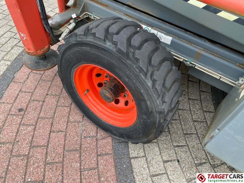 SkyJack SJ9250 RT Diesel 4x4 Scissor 9250 Work Lift 1720cm  إيجار SkyJack SJ9250 RT Diesel 4x4 Scissor 9250 Work Lift 1720cm: صور 21