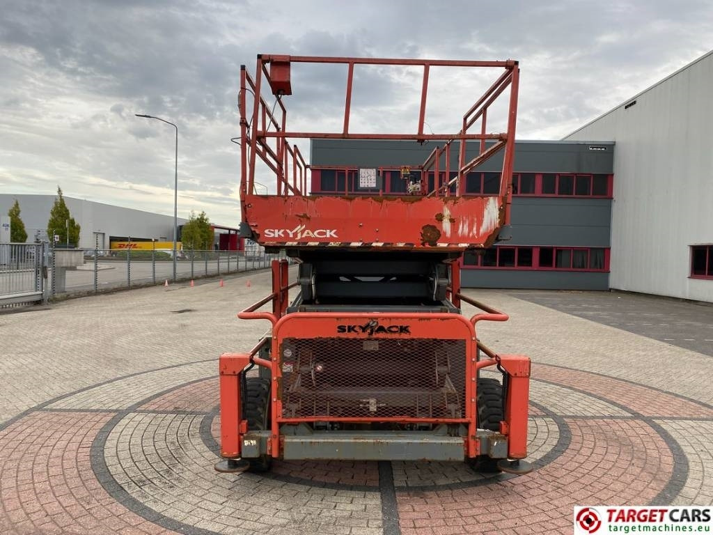 SkyJack SJ9250 RT Diesel 4x4 Scissor 9250 Work Lift 1720cm  إيجار SkyJack SJ9250 RT Diesel 4x4 Scissor 9250 Work Lift 1720cm: صور 32