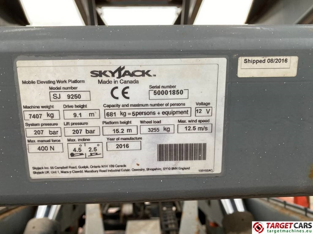 SkyJack SJ9250 RT Diesel 4x4 Scissor 9250 Work Lift 1720cm  إيجار SkyJack SJ9250 RT Diesel 4x4 Scissor 9250 Work Lift 1720cm: صور 10