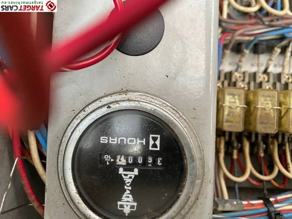 رافعات مقصية SkyJack SJ9250 RT Diesel Scissor Work Lift 1720cm: صور 13 رافعات مقصية SkyJack SJ9250 RT Diesel Scissor Work Lift 1720cm: صور 13