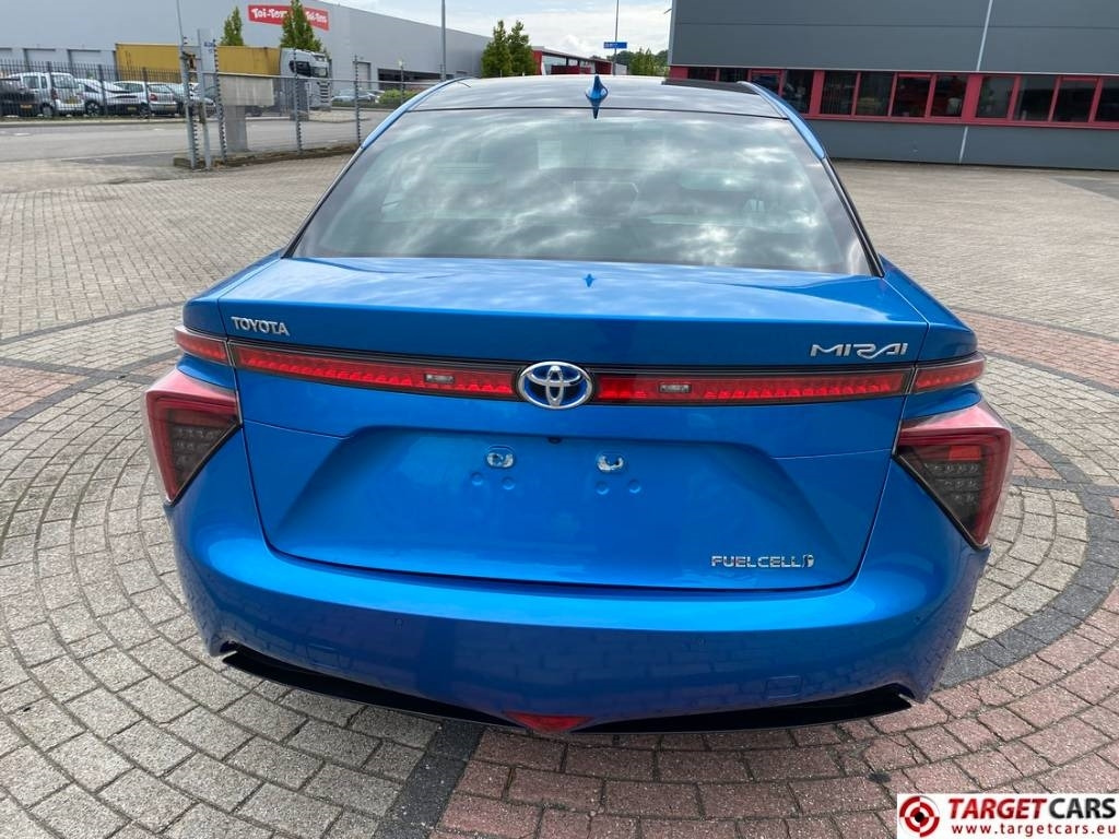 Toyota Mirai FCV HydroGen FuelCell - سيدان: صور 5 Toyota Mirai FCV HydroGen FuelCell - سيدان: صور 5