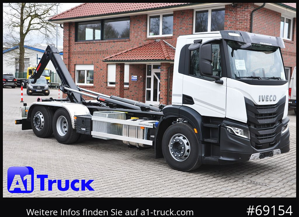 IVECO X-Way AD280X42, HIAB Multilift, Lenk- Liftachse, - شاحنة ذات الخطاف: صور 1 IVECO X-Way AD280X42, HIAB Multilift, Lenk- Liftachse, - شاحنة ذات الخطاف: صور 1