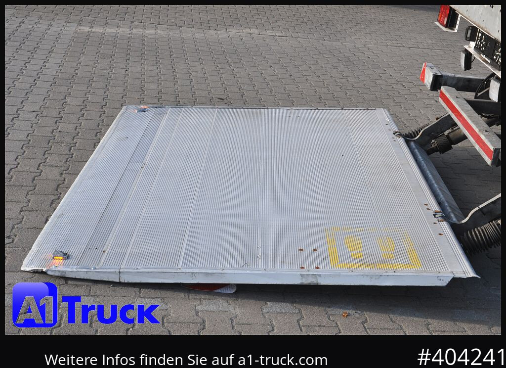 SCHMITZ Getränke, Lenkachse, LBW, Ladebordwand, kurzer Aufbau - نقل الشراب نصف مقطورة: صور 2 SCHMITZ Getränke, Lenkachse, LBW, Ladebordwand, kurzer Aufbau - نقل الشراب نصف مقطورة: صور 2