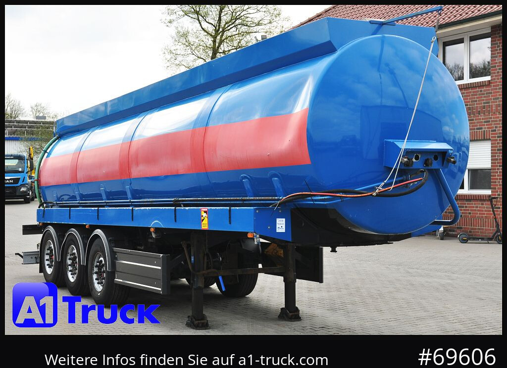 WILLIG 32m³ Pumpe Gülle Sickerwasser - نصف مقطورة صهريج: صور 1 WILLIG 32m³ Pumpe Gülle Sickerwasser - نصف مقطورة صهريج: صور 1