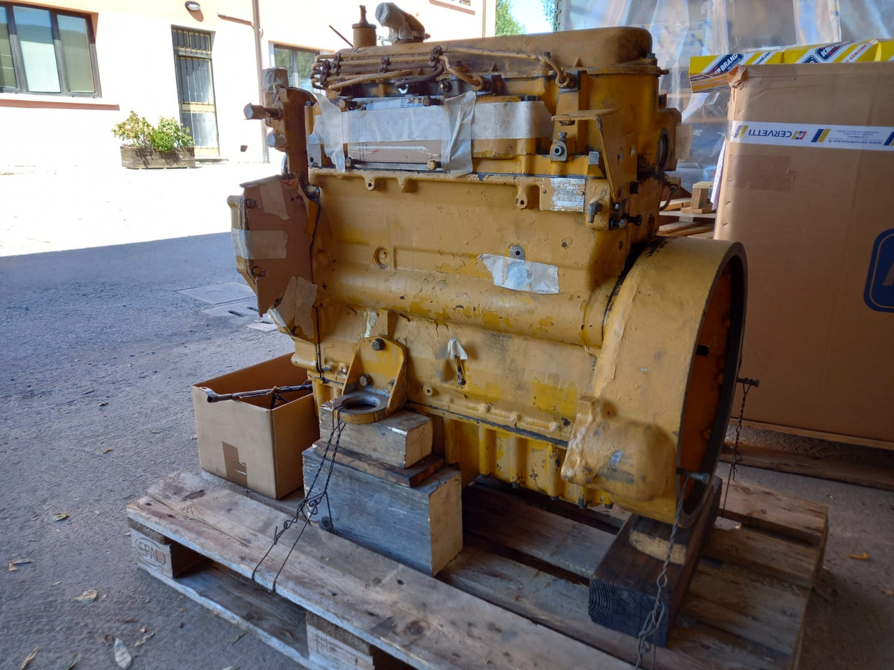 Caterpillar 3204 MOTORE REVISIONATO - المحرك و قطع الغيار - آلات البناء: صور 2 Caterpillar 3204 MOTORE REVISIONATO - المحرك و قطع الغيار - آلات البناء: صور 2