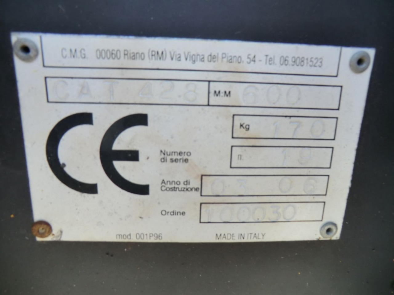Caterpillar 428 Benna con denti per retroescavaore terna, larghezza mm 600, peso kg 170, anno di costruzione 03/06. - بكت حفار: صور 2 Caterpillar 428 Benna con denti per retroescavaore terna, larghezza mm 600, peso kg 170, anno di costruzione 03/06. - بكت حفار: صور 2