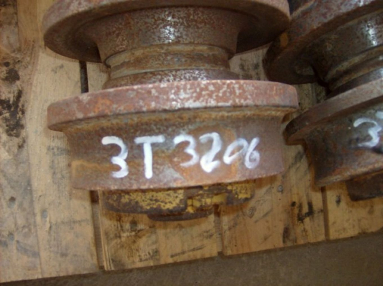 Caterpillar 963 Rulli superiori - المسار الأسطوانة - آلات البناء: صور 2 Caterpillar 963 Rulli superiori - المسار الأسطوانة - آلات البناء: صور 2