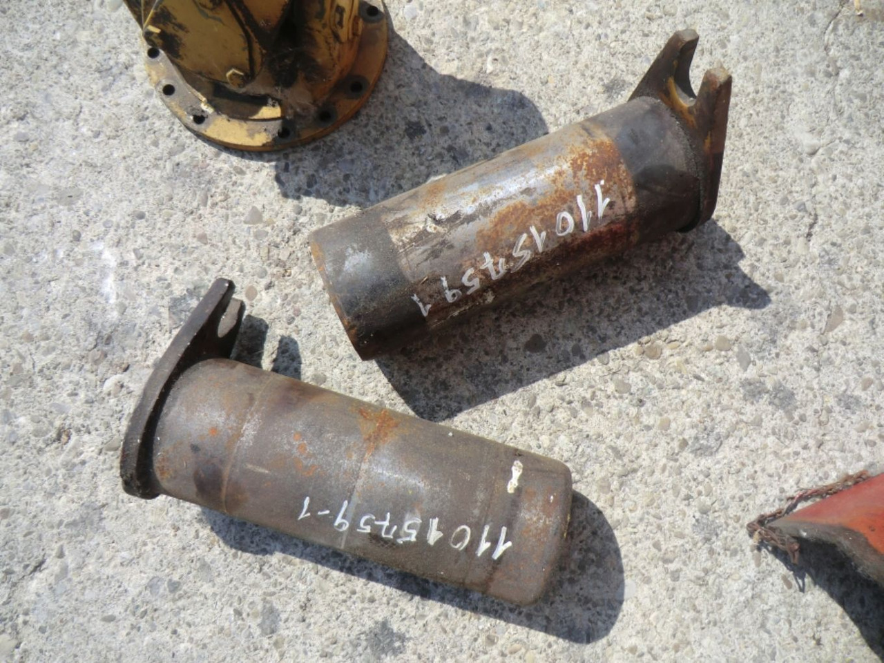 VOLVO L120C PERNO DEL BRACCIO - هيكل السيارة الخارجية - آلات البناء: صور 2 VOLVO L120C PERNO DEL BRACCIO - هيكل السيارة الخارجية - آلات البناء: صور 2