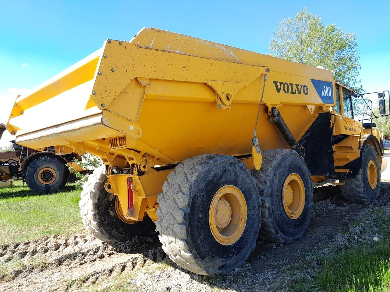 Volvo A30D - شاحنة مفصلية: صور 5 Volvo A30D - شاحنة مفصلية: صور 5