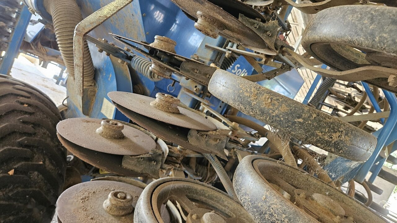 Lemken SOLITAIR 9/500 KA-DS 150 + HELIODOR 9/500 - معدات بذار: صور 3 Lemken SOLITAIR 9/500 KA-DS 150 + HELIODOR 9/500 - معدات بذار: صور 3