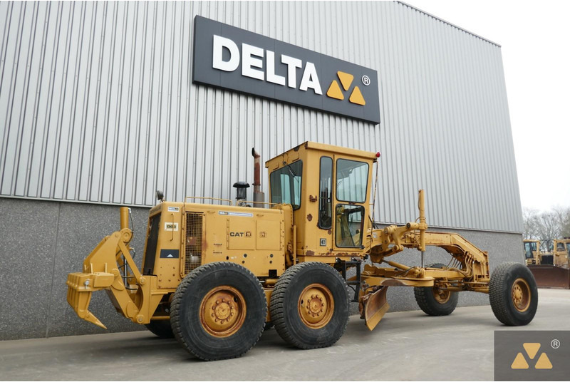 Caterpillar 130G - آلة تسوية الأرض: صور 5 Caterpillar 130G - آلة تسوية الأرض: صور 5