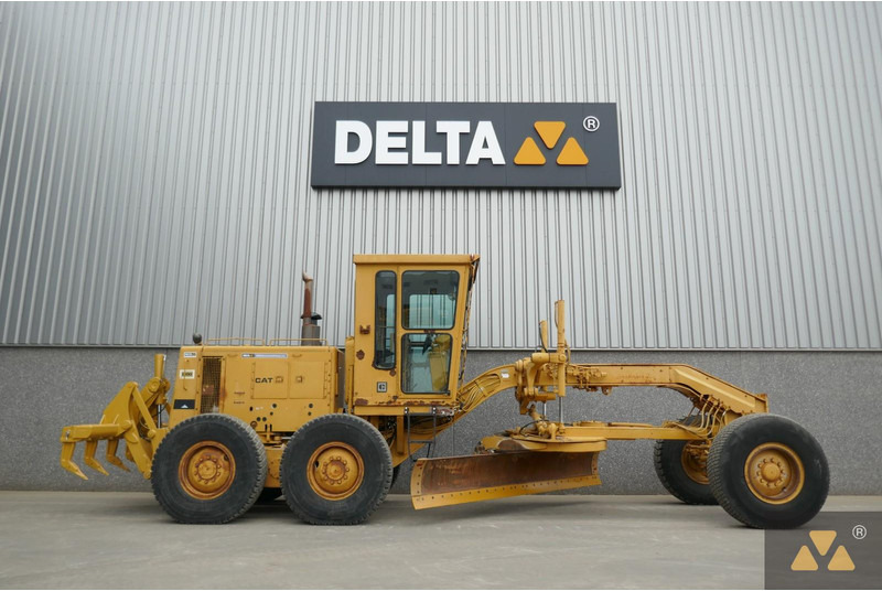 Caterpillar 130G - آلة تسوية الأرض: صور 2 Caterpillar 130G - آلة تسوية الأرض: صور 2