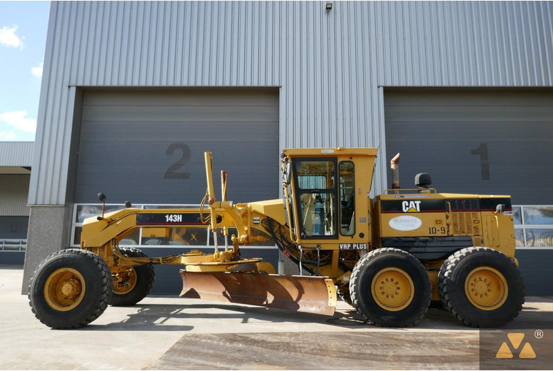 Caterpillar 143H - آلة تسوية الأرض: صور 1 Caterpillar 143H - آلة تسوية الأرض: صور 1