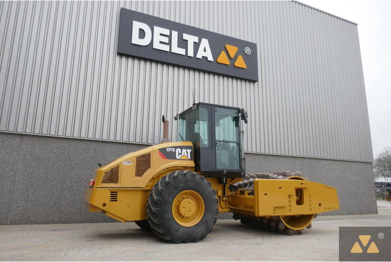 Caterpillar CP76 - مدحلة: صور 5 Caterpillar CP76 - مدحلة: صور 5