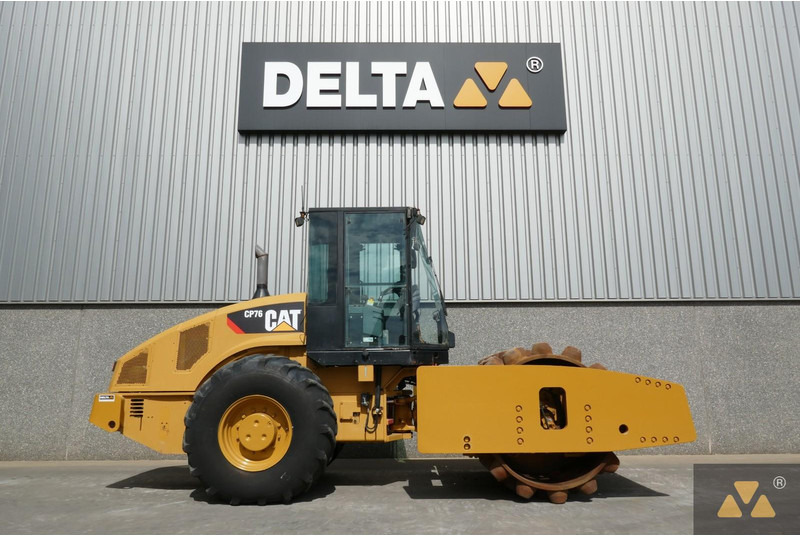 Caterpillar CP76 - مدحلة: صور 2 Caterpillar CP76 - مدحلة: صور 2