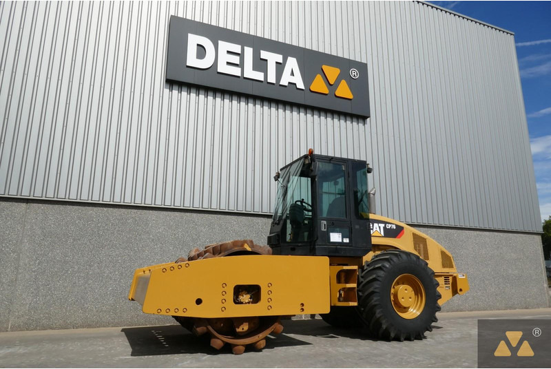 Caterpillar CP76 - مدحلة: صور 4 Caterpillar CP76 - مدحلة: صور 4